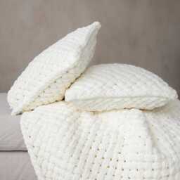 Handmade Chunky Knit Blanket & 2 Pillow Set, Cream White, Cozy Decor - thumbnail 3