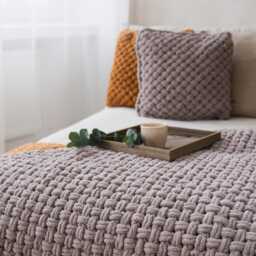 Handmade Chunky Knit Blanket & 2 Pillow Set, Cream White, Cozy Decor - thumbnail 4