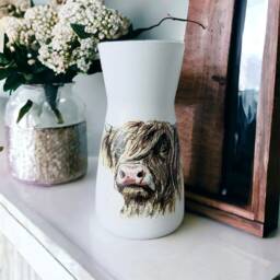 Highland Cow Flower Vase, Gifts, Home Decor, Decorations, Themed Gifts - thumbnail 1