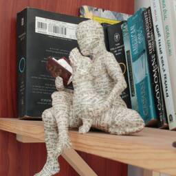 Pet Lover Gift, Reading Woman With Dog - thumbnail 2