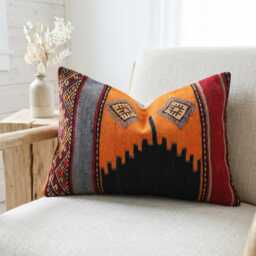 Kilim Pillow Cover, 90 Years Old Kilim, Vintage Cushion - thumbnail 1