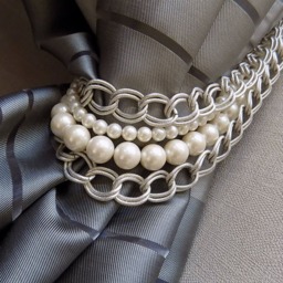 Set 4 Multistrand Tiebacks Silver Chains & Faux Pearls - thumbnail 3