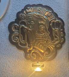 Aztec Vampire Candle Holder - thumbnail 1