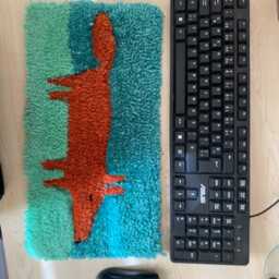 Hand Tufted Floral Rug, Desk Mat - thumbnail 4