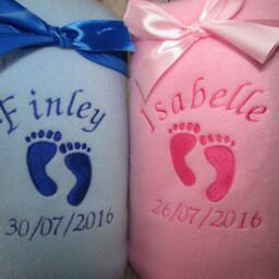Personalised Baby Blanket Embroidered Footprints Name Date Weight Newborn Christening Gift New Baby - thumbnail 2