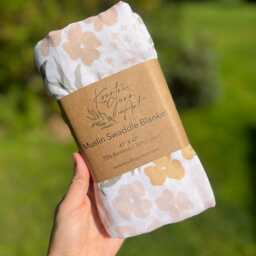 Floral Swaddle Blanket - Flower Muslin Baby - thumbnail 3