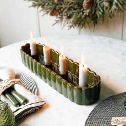 Pine Green Scalloped Ceramic Candle Tray - thumbnail 2