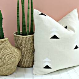 Cream Linen Pillow Cover With Block Printed Triangles // Black & White Minimalist Design Cushion Bedding Accent Neutral Euro Lumbar - thumbnail 3
