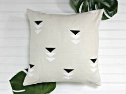 Cream Linen Pillow Cover With Block Printed Triangles // Black & White Minimalist Design Cushion Bedding Accent Neutral Euro Lumbar - thumbnail 1