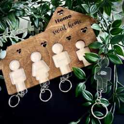 Personalised Keyring Holder Wall Mounted Wooden Gift Any Name Birthday Xmas Gift, New House Gift - thumbnail 2