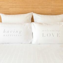 standard Pillow Case Welcoming Love - thumbnail 3