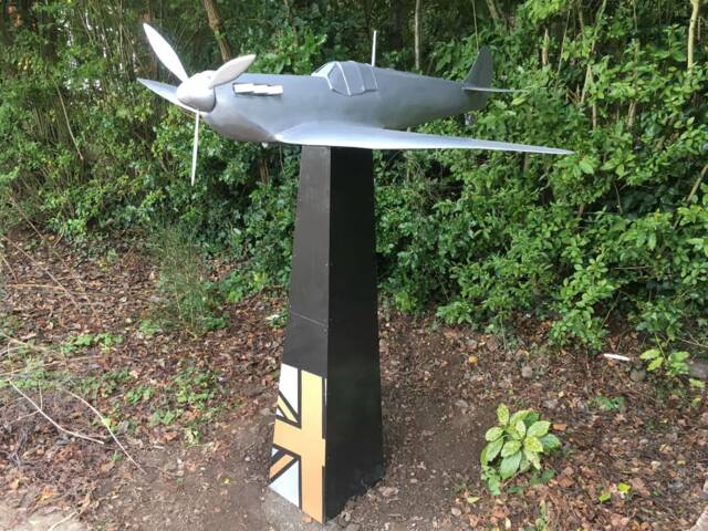 Spitfire Mkii Battle Of Britain Handmade Stainless Steel Welded Sculpture - image 1