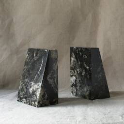 Black Marble Wedge Bookends - Book Holder Shelf Organiser End Luxury Natural Stone Mantelpiece Ornament Home Office Tidy - thumbnail 2