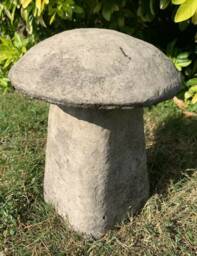 stone Garden Traditional Large Toadstool Mushroom 2 Piece Concrete Ornament - thumbnail 1