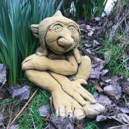 Big Nose Goblin Troll?? Stone Garden Ornament Statue Original Design 25cm/10 - thumbnail 3