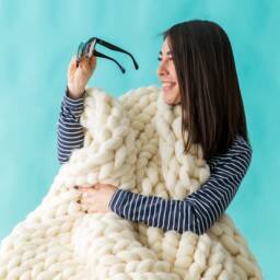 Giant Chunky Blanket, Knitted Blanket, Arm Blanket With Merino Wool - thumbnail 3
