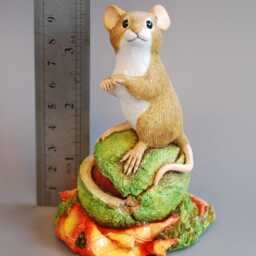 Realistic Mouse On Conker Figurine, 4 Inch High, Highly Detailed, Handcrafted, Home, Office, Birthday Gift - thumbnail 3