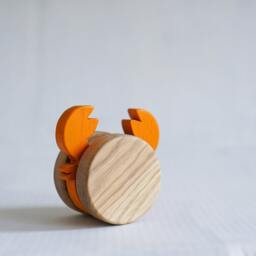 Handcrafted Oak Rolling Crab Toy, Toddler Push Toy - thumbnail 3