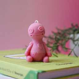 Cursed Doll Candle Spooky Vegan Soy Wax Autumn Decor - thumbnail 2