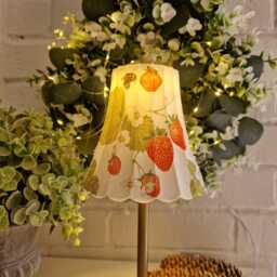 Cordless Touch Lamp. Beautiful Decoupaged Gisela Graham Inspired Strawberry Usb Rechargeable Other Designs Available.cordless - thumbnail 1