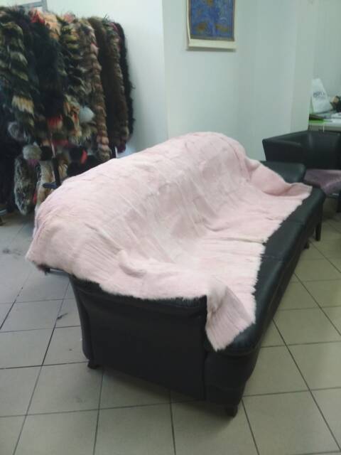 Real Rabbit Fur Blanket Throw Light Pink, Home Warmer - image 1