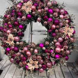 xl Giant Christmas Wreath, Hot Pink Large Wreath, 120 cms Wreath - thumbnail 2