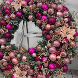 xl Giant Christmas Wreath, Hot Pink Large Wreath, 120 cms Wreath - thumbnail 3