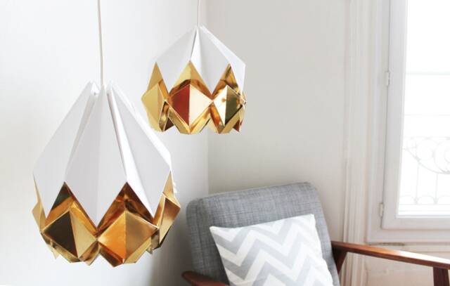 Last Items - Origami Lampshade in White & Gold Paper, Medium Size - image 1