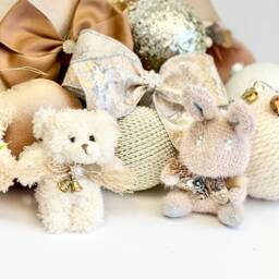 Handmade Ivory Yarn Christmas Ball Ornament Custom Holiday Decor - thumbnail 4