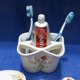 Toothbrush Holder, Ceramic Toothbrush Toothpaste Bathroom Accessories, White Ceramic Set, Red Yellow Blue - thumbnail 3