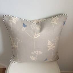 Vanessa Arbuthnott Cow Parsley Pioed Cushion Cover Clay & Cornflower 45cm - thumbnail 2
