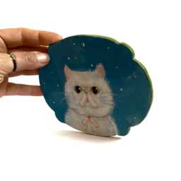 Decorative Plate, Wall Decor, Hanging, Farmhouse Cat Lover White Cat Painting, Persian Ceramic - thumbnail 2