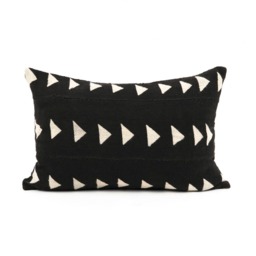 African Mud Cloth Pillow Cover, Black & Off White Triangle Print, 18x12 - thumbnail 1