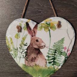 Hare Rabbit Slate Heart Plaque Spring Wall Decor - 15cm - thumbnail 2