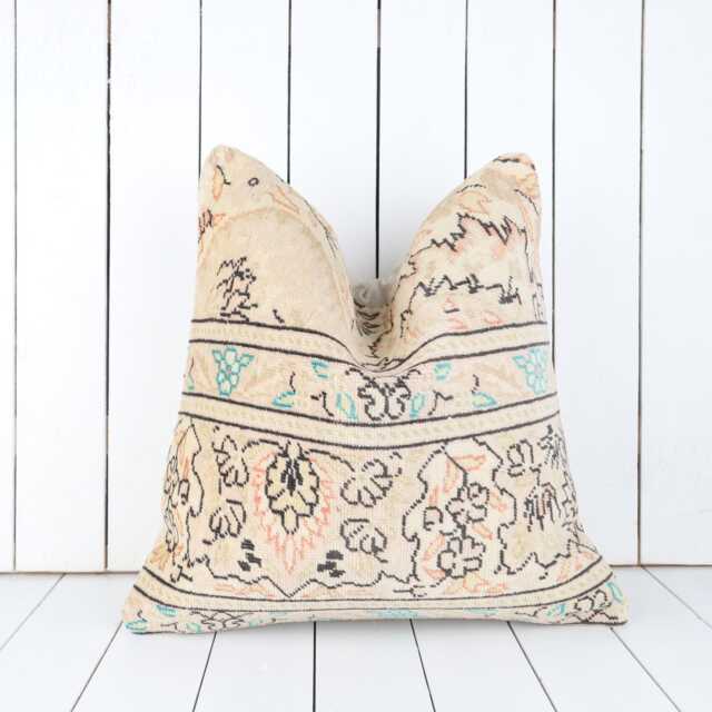 Vintage Turkish Kilim Pillow Cover, Handmade Home Decor - 20x20 Inch - image 1