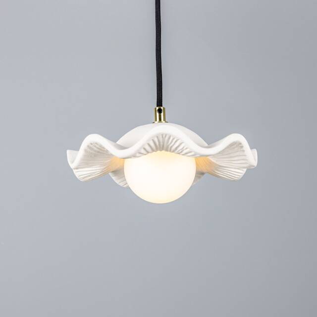 Rivale Pendant Light With Wavy Ceramic Shade Matte White Striped 8.25 Ip20 - image 1