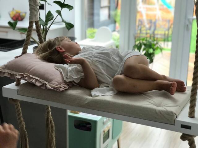 Handmade Walnut Swing Bench Indoor/Outdoor Bed - 100cmx44cm - image 1