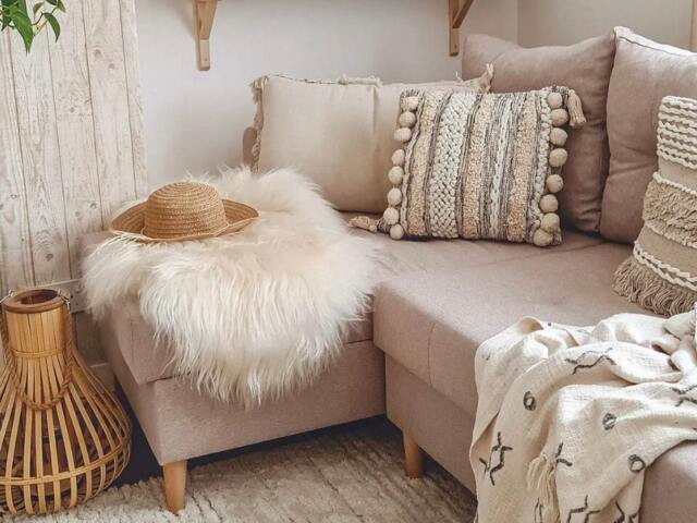 "Real Icelandic Sheepskin Rug Natural White Long Wool, Elegant Home Decor - 47"" X 29" - image 1