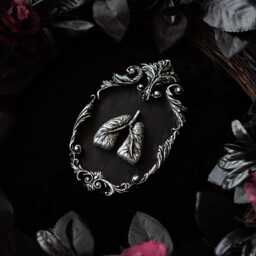 Lungs in Ornate Oval Wall Plaque - Macabre Gothic Decor Halloween & Spooky Season Gift Witchy Homeware Anatomy Home Present - thumbnail 2