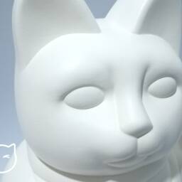White Lucky Cat Hand Painted Maneki Neko - 7 Inch - thumbnail 2