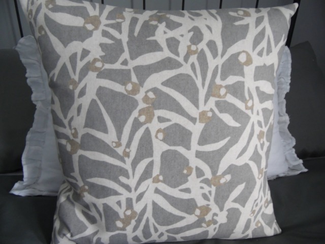 2 Color Choices Origami Branch Platinum Spa. Toss Pillow, Throw Pillow.slipcovers.lumbar Pillows.pillow Covers - image 1