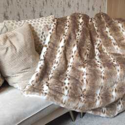 Handmade Lynx Faux Fur Throw Tan & White, Cream Striped Lining - thumbnail 3