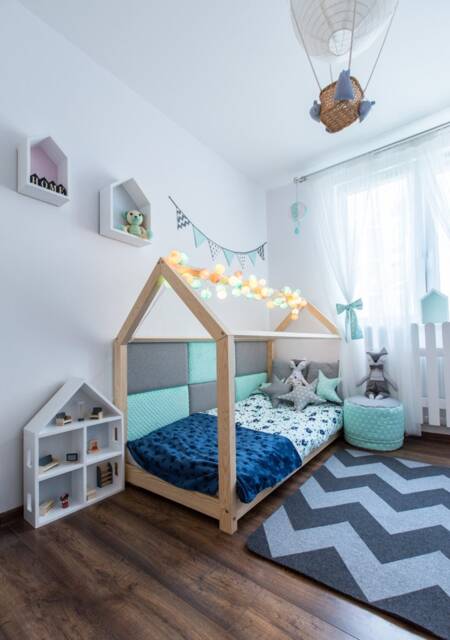 Children's Bed/House 90 X 160 cm - image 1