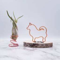 Wire Pomeranian Sculpture, Personalized Dog Art, Desk Decor - thumbnail 2