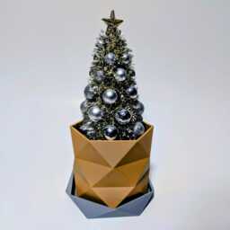 Triangle Pattern Geometric Plant Pot - Twisted Faceted Design With Low Poly Drip Tray - thumbnail 3