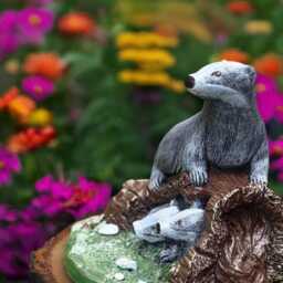 Family Badger Statue Stone Woodland Animal Sculpture Cement Forest Decoration Outdoor Mother Figurine Garden Wildlife Ornament - thumbnail 2