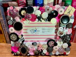 French Button Frame in Pink Black & White ~ Parisian French Traveler Travel Shabby Chic Retro Decor 4x6 Photo - thumbnail 1