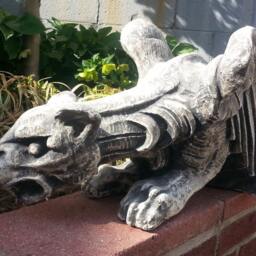 Huge Mythical Creepy Crawler Gargoyle - thumbnail 2