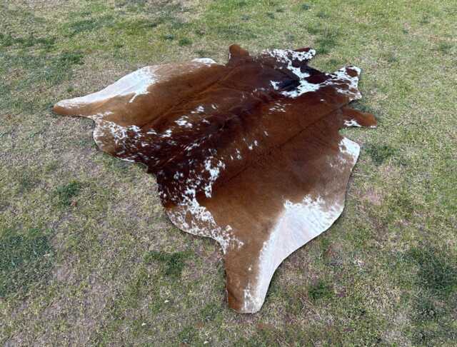 Exotic Cowhide Rug Brown & White-Genuine Skin Rugs-Hair On For Home Decor-Luxury Floor Area Rugs-Brazilian - image 1