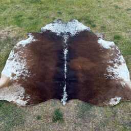 Exotic Cowhide Rug Brown & White-Genuine Skin Rugs-Hair On For Home Decor-Luxury Floor Area Rugs-Brazilian - thumbnail 3